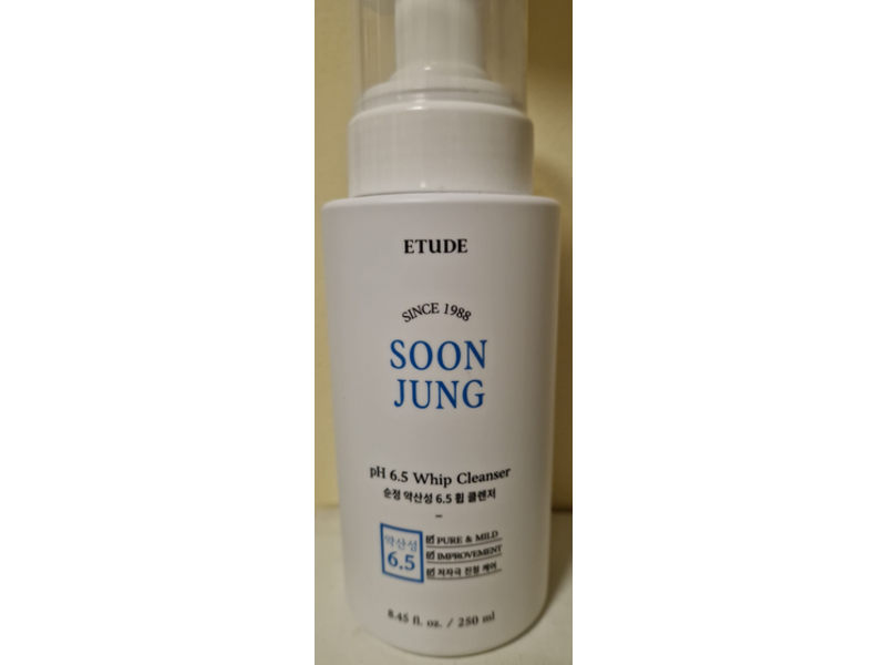 Etude SoonJung pH 6.5 Whip Cleanser, 8.5 fl oz/250 mL