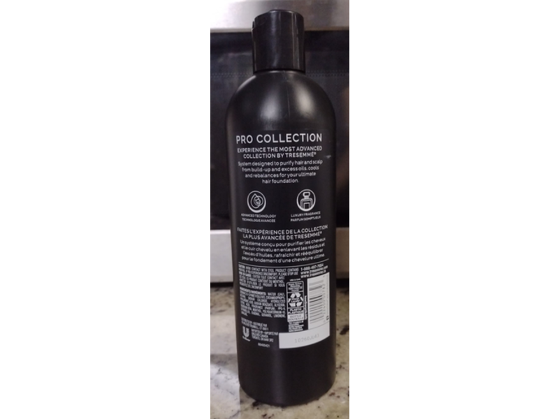 TRESemme Scalp Detox Shampoo, Purifies & Rebalances, 20 fl oz/592