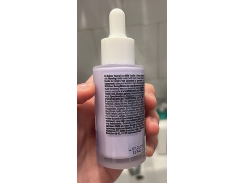 Velnea Young Soothing Face Milk, Vanilla & Forest Fruit, 40 mL