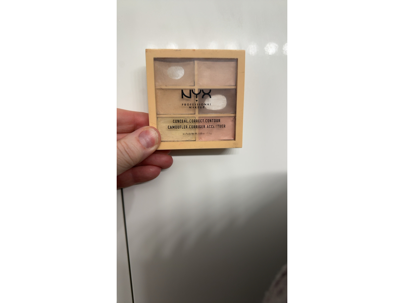 NYX Conceal Correct Contour Palette, Light