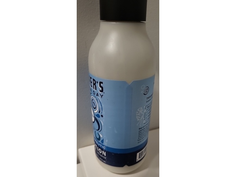 Mrs.Meyer's Clean Day Body Lotion, Rain Water, 16 fl oz/473 mL