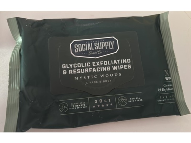 Social Supply Goods Co Glycolic Exfoliating & Resurfacing Wipes, 30 Count