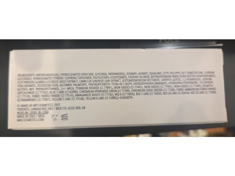 M.A.C Strobe Dewy Skin Tint, Medium 3, 1 fl oz/30 mL