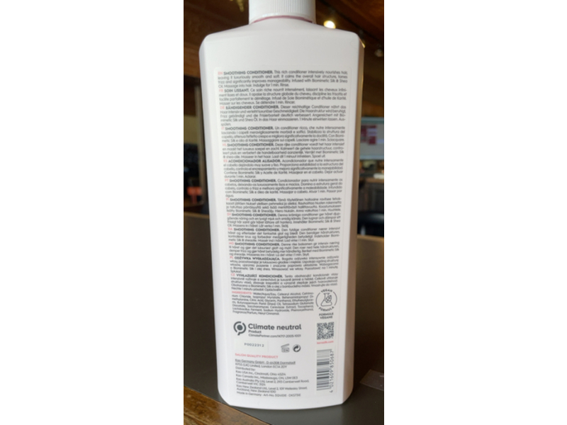 Kerasilk Smoothing Conditioner, 25.3 fl oz/750 mL