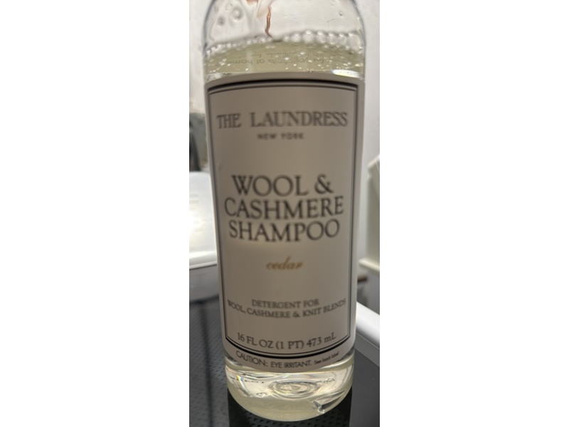 The Laundress Wool & Cashmere Shampoo, Cedar, 16 fl oz/473 mL