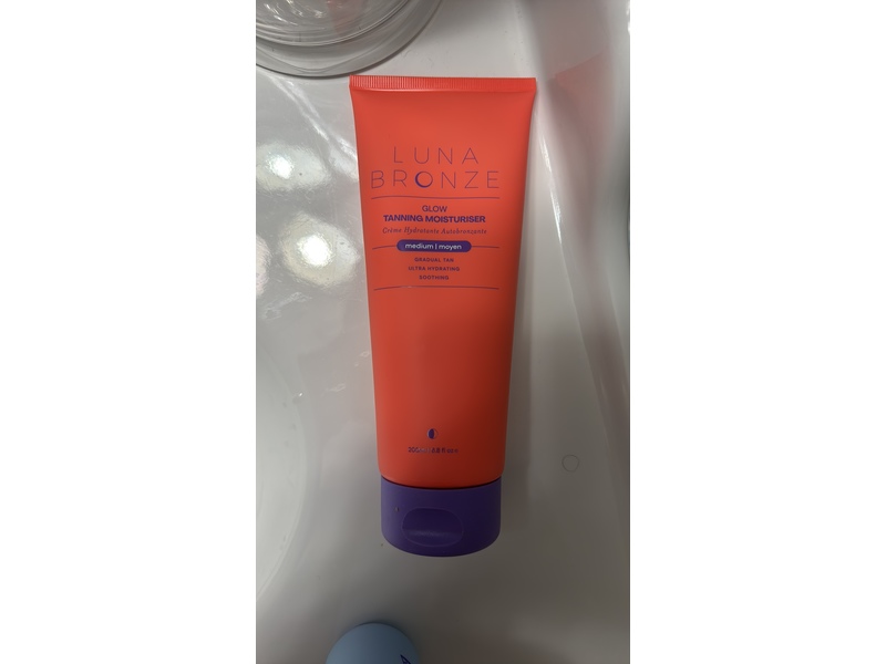 Luna Bronze Glow Tanning Moisturizer, Medium, 6.8 fl oz/200 mL