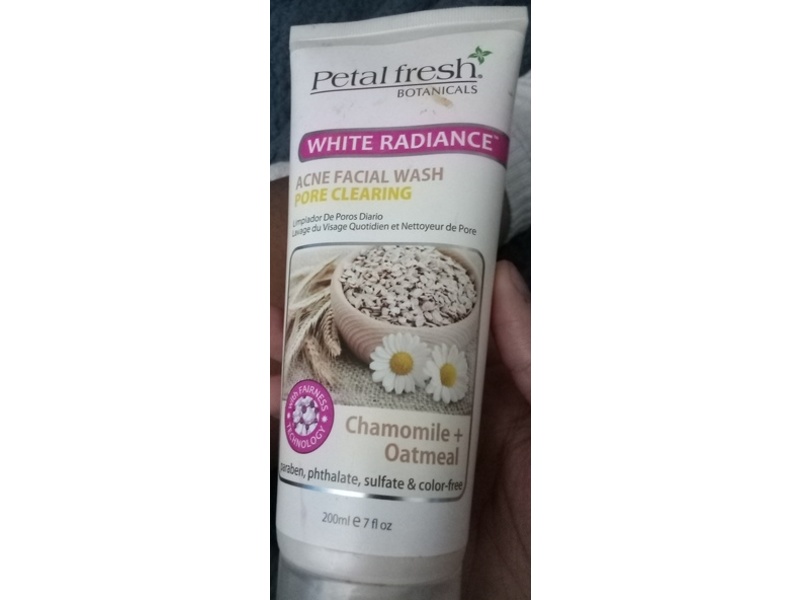 Petal Fresh Botanicals White Radiance Acne Facial Wash, Chamomile + Oatmeal, 7 fl oz/200 mL