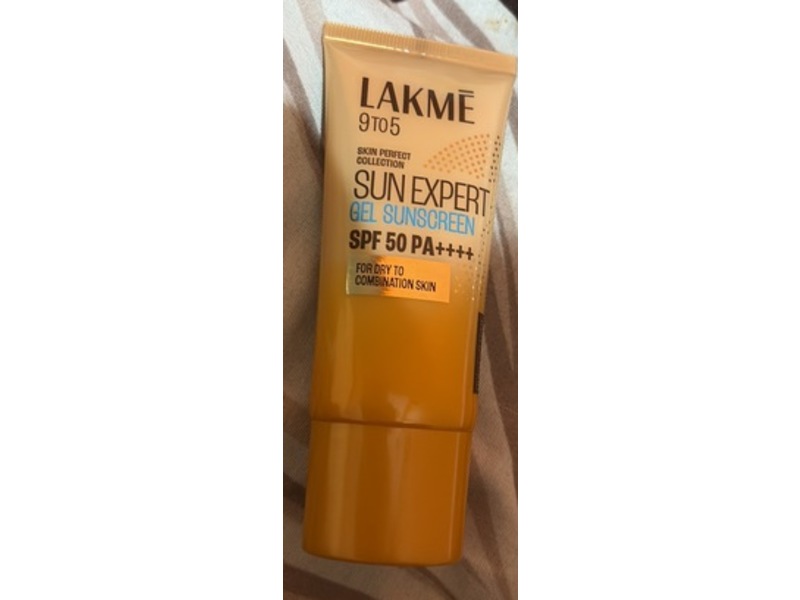 Lakme Sun Expert Gel Sunscreen, SPF 50, PA++++, 50 g