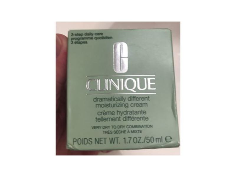 Clinique Dramatically Different Moisturizing Cream, 1.7 oz/50 ml