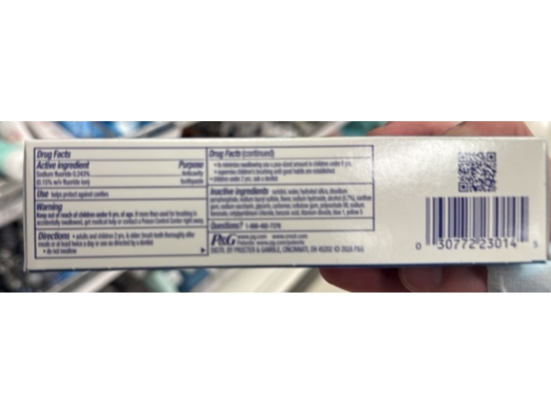 Crest + Scope + Whitening Fluoride Toothpaste, Minty Fresh, 2.7 oz/76 g, Pack Of 12