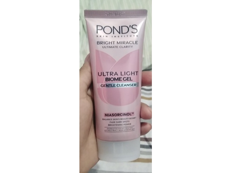 Pond's Bright Miracle Ultimate Clarity Ultra Light Gentle Cleanser, 90 g