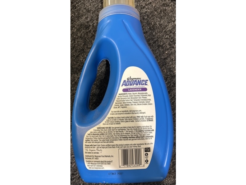 Wegmans Advance Premium Laundry Detergent, Lavender, 33 Loads, 50 fl oz/1.47 L