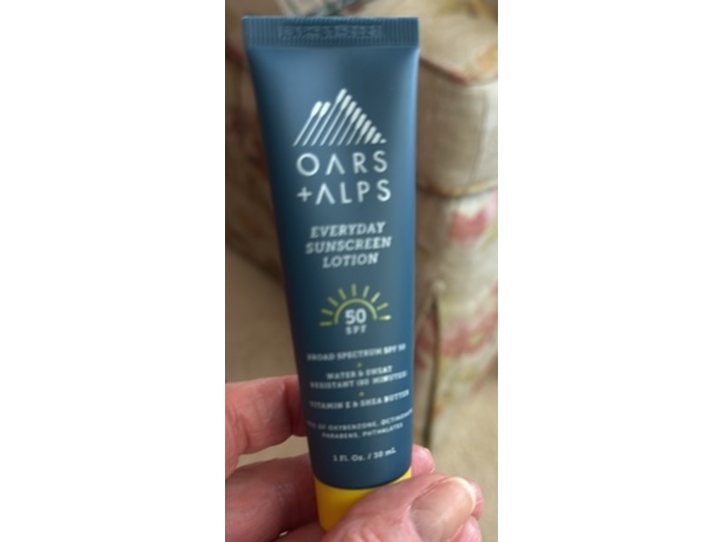 Oars + Alps Everyday Sunscreen Lotion, SPF 50, 1 fl oz/30 mL