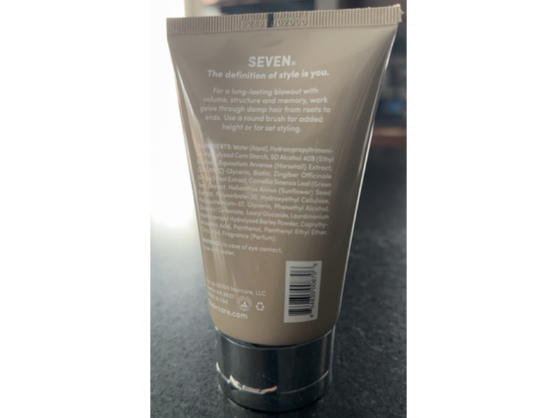 Seven Satara Shape Gelee, 4 fl oz/133 mL