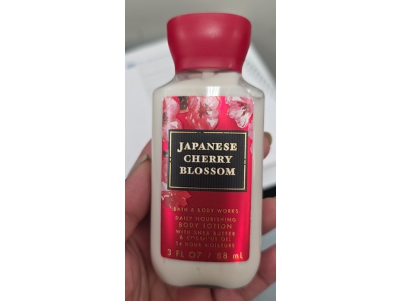 Bath & Body Works Daily Nourishing Body Lotion, Japanese Cherry Blossom, 3 fl oz /88 mL