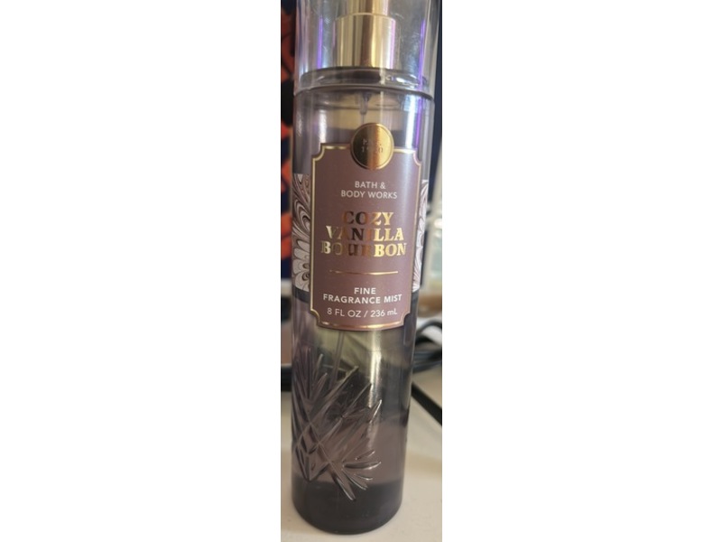 Bath & Body Works Fine Fragrance Mist, Cozy Vanilla Bourbon, 8 fl oz/236 mL