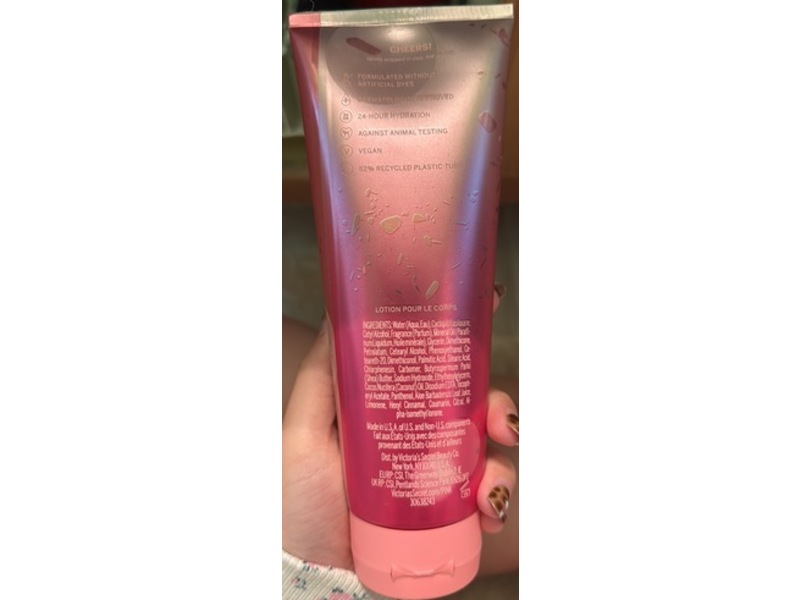 Victoria's Secret Body Lotion, Bubbly Warm & Cozy, 8 fl oz/236 mL