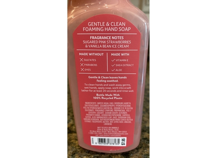 Bath & Body Works Gentle & Clean Foaming Hand Soap, Sweet Strawberry Scoop, 8.75 fl oz /259 mL