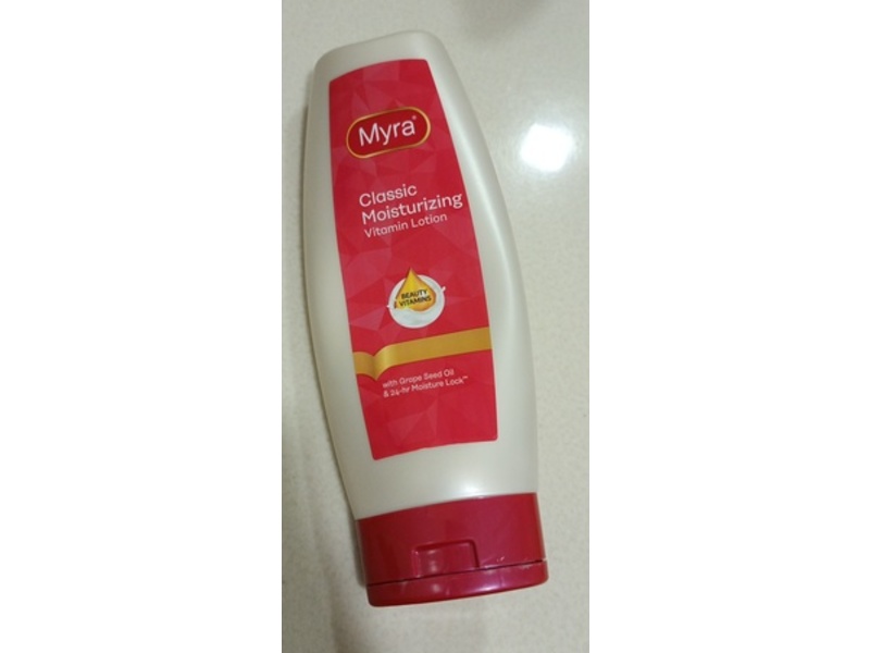 Myra Classic Moisturizing Lotion, 400 mL