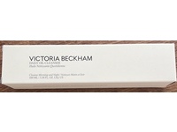 Victoria Beckham Daily Oil Cleanser, 3.38 fl oz/100 mL - Image 3