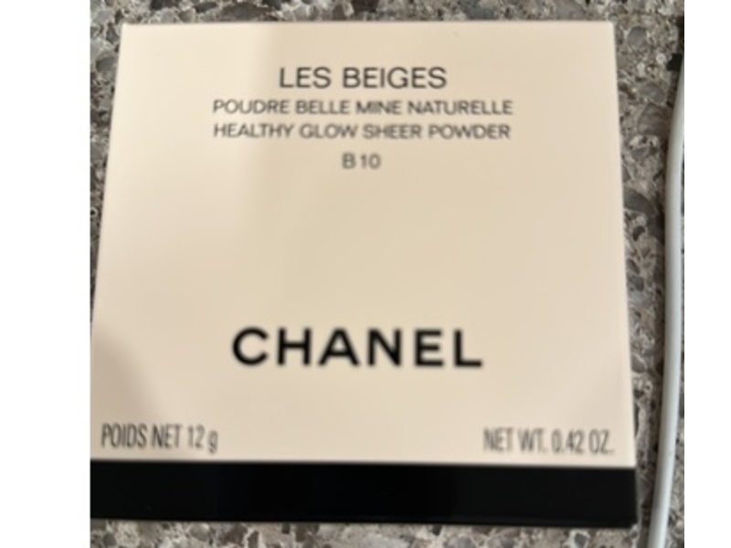 Chanel Les Beiges Healthy Glow Sheer Powder, B10, 0.42 oz/12 g
