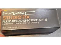 M.A.C Studio Fix Fluid Matte Foundation + Oil Control, NW43, SPF 15, 1 fl oz/30 mL - thumbnail 2