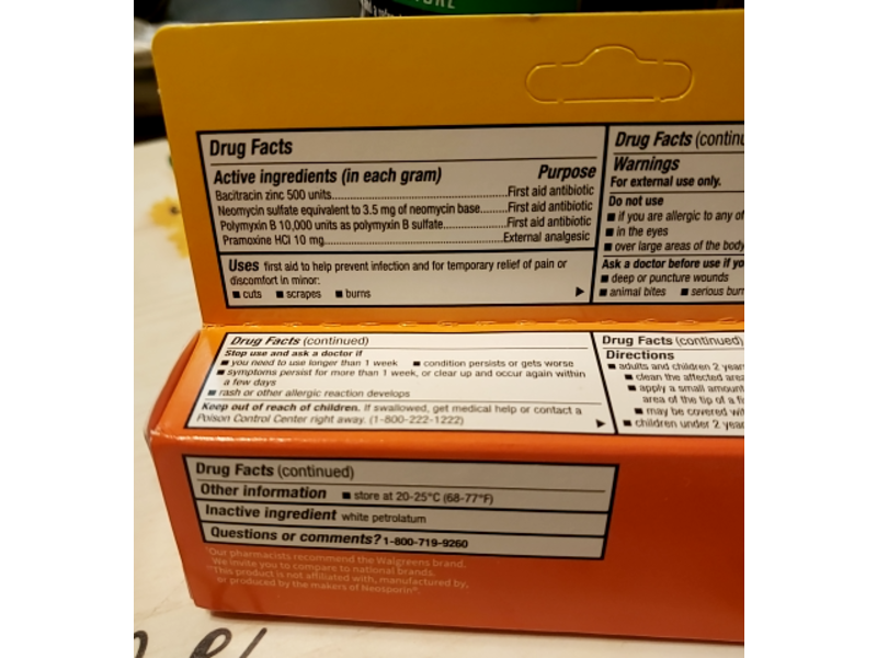 Walgreens Triple Antibiotic Ointment + Pain Relief, 1 oz/28 g