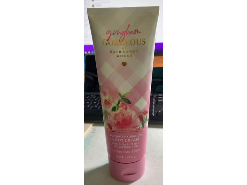 Bath & Body Works Gingham Gorgeous Body Cream, Shea Butter + Hyaluronic Acid, 8 oz/226 g