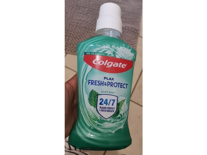Colgate Plax Fresh & Protect Mouthwash, Soft Mint, 500 mL
