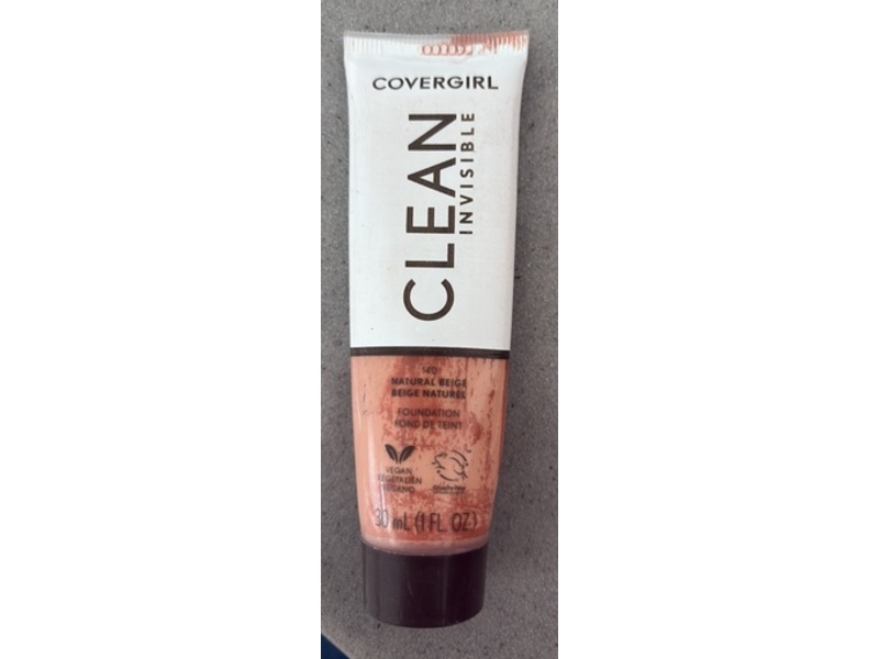 Covergirl Clean Invisible Foundation, 140 Natural Beige, 1 fl oz/30 mL