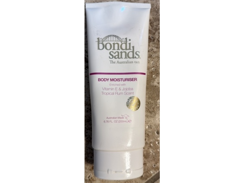 Bondi Sands Body Moisturizer, Vitamin E & Jojoba Tropical Rum Scent, 6.76 fl oz/200 mL