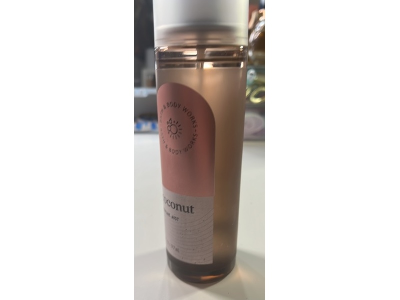 Bath & Body Works Perfume Mist, Coconut, 6 fl oz/177 mL
