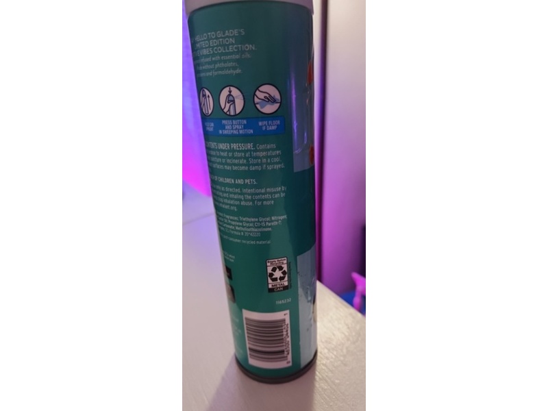 Glade Limited Edition Air Freshener, Stay Cool Watermelon, 8.3 oz/235 g