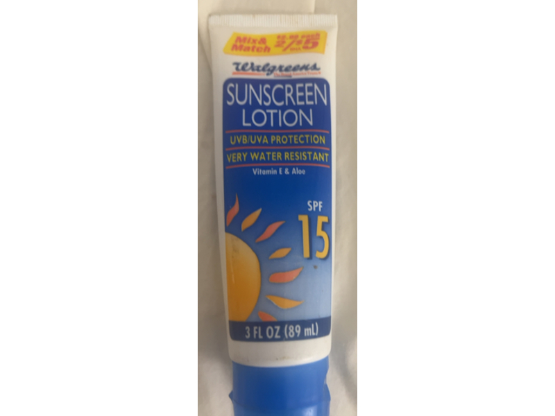 Walgreens SPF 15 Sunscreen Lotion, Vitamin E & Aloe, 3 fl oz/89 mL