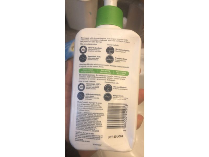 Cerave Hydrating Cleanser, 237 mL