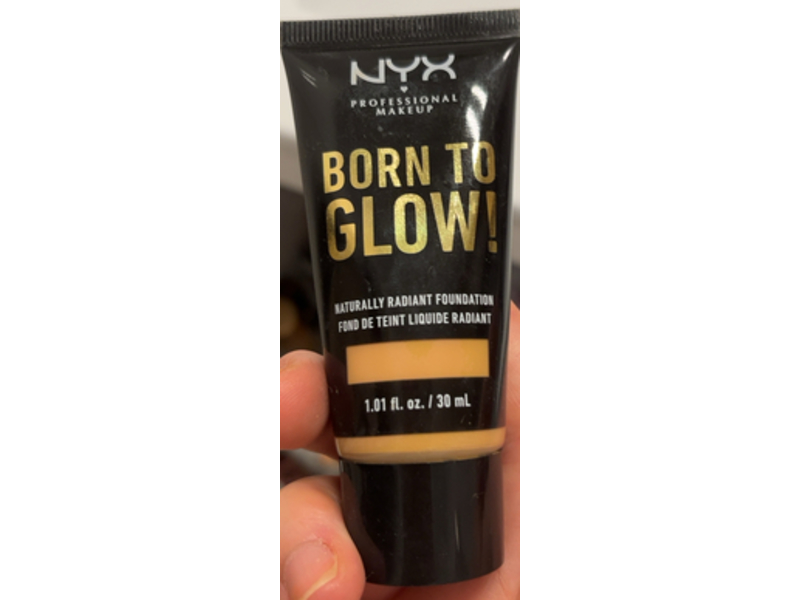 NYX Born to Glow Naturally Radiant Foundation, Neutral Buff, 1.01 fl oz/30 mL