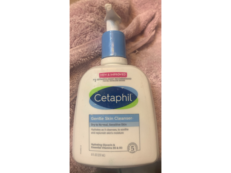 Cetaphil Gentle Skin Cleanser, Dry to Normal, Sensitive Skin, 8 fl oz (237 mL)