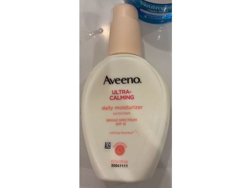 Aveeno Ultra Calming Daily Moisturizer Sunscreen, SPF 15, 4.0 fl oz/120 mL
