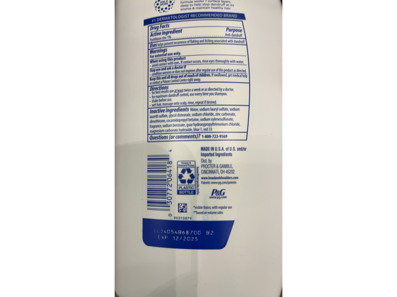 Head & Shoulders Classic Clean 2 In 1 Dandruff Shampoo + Conditioner, 28.2 fl oz/835 mL