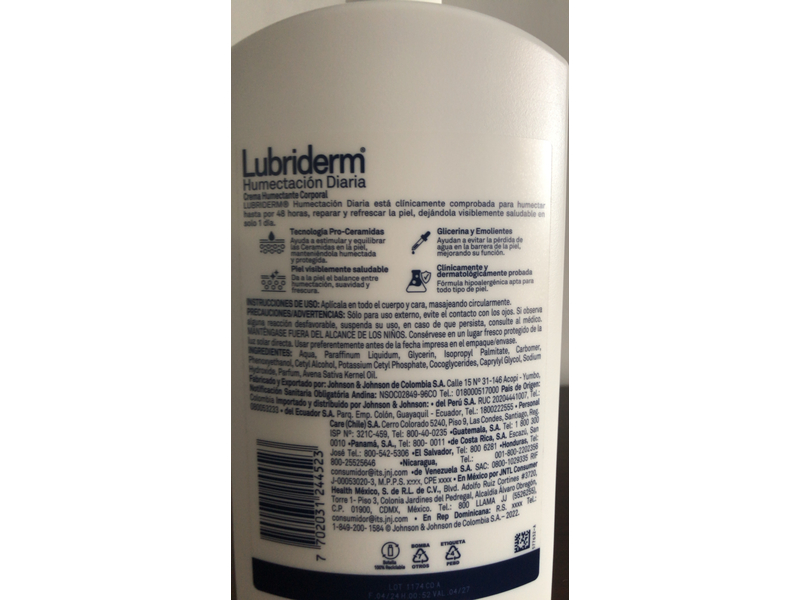 Lubriderm Daily Moisturizing Body Cream, 946 mL