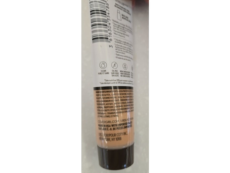 Cover Girl Clean Invisible Foundation, 120 Creamy Natural, 1 fl oz/30 mL