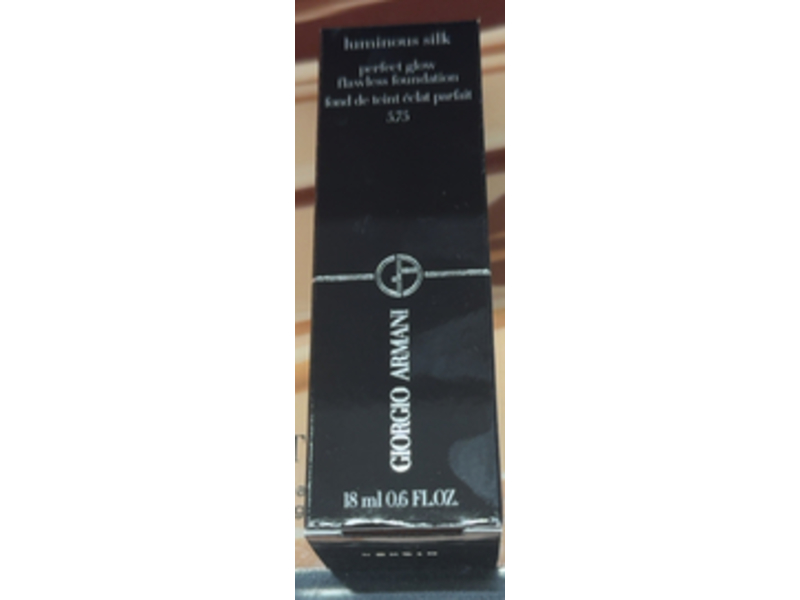 Giorgio Armani Luminous Silk Perfect Glow Flawless Foundation, 5.75, 0.6 fl oz/18 mL