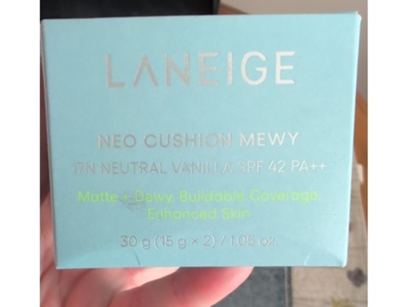 Laneige Neo Cushion Mewy, 17N Neutral Vanilla, SPF 42 PA++, 1.05 oz/30 g, 2 Count