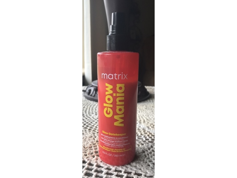 Matrix Glow Mania Leave In Conditioner, Glow Gatekeeper, 8.5 fl oz/250 mL