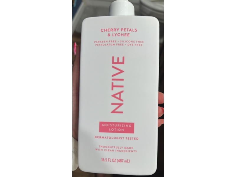 Native Moisturizing Lotion, Cherry Petal & Lychee, 16.5 fl oz/487 mL