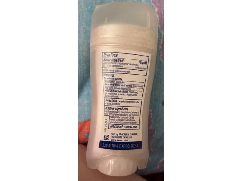 Secret Invisible Solid Antiperspirant, Completely Clean, 2.6 oz/73 g