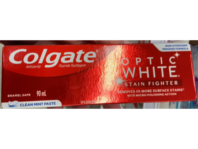 Colgate Optic White Stain Fighter Whitening Toothpaste, Clean Mint, 90 mL