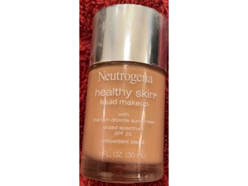 Neutrogena Healthy Skin Liquid Makeup Broad Spectrum SPF 20, 10 Ivory, 1 fl oz/30 mL