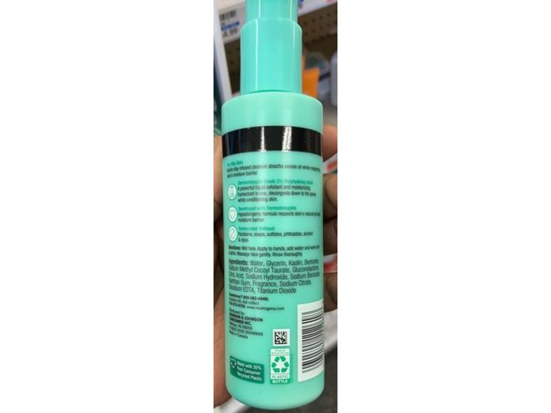 Neutrogena Skin Balancing Clay Cleanser, Mattifying & Conditioning, Oily Skin, 2% Polyhydroxy Acid, 6.3 fl oz/186 mL