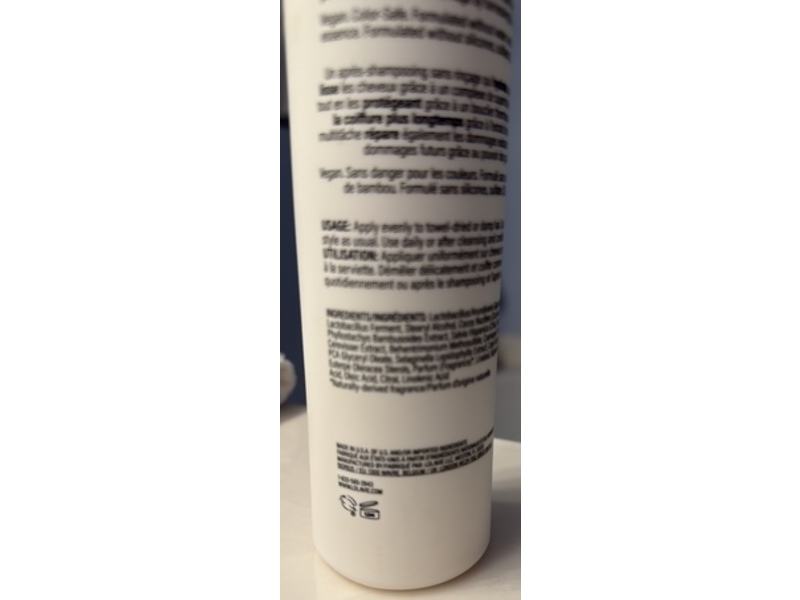 Lolavie Perfecting Leave-In, 10 fl oz/295 mL